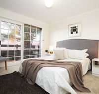 The Gallery Hours - Accommodation Batemans Bay