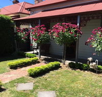 Airleigh-Rose Cottage - Accommodation Batemans Bay