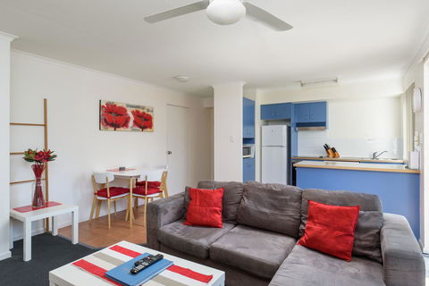 Rainbow Getaway Holiday Apartments - Accommodation Batemans Bay 6