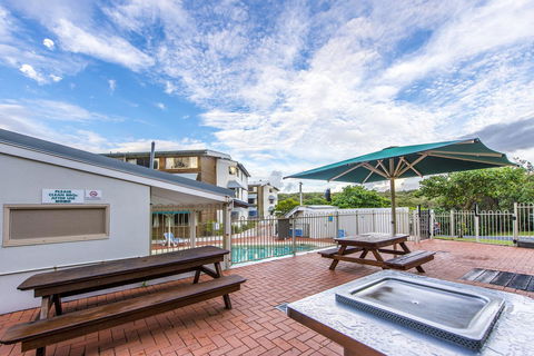 Whale Watch Ocean Beach Resort - Accommodation Batemans Bay 2