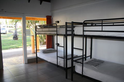 Nomads Airlie Beach - Accommodation Batemans Bay 1