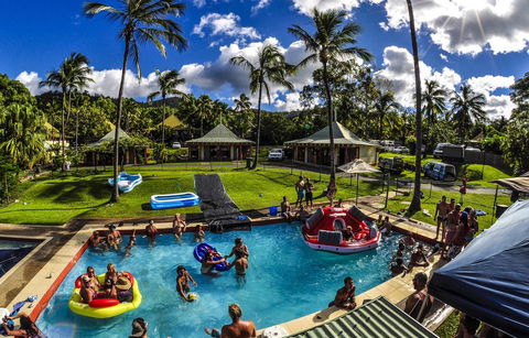 Nomads Airlie Beach - Accommodation Batemans Bay 0