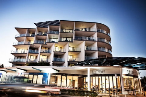Ocean Views Resort Caloundra - Accommodation Batemans Bay 1