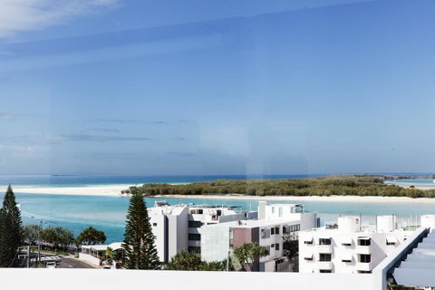 Ocean Views Resort Caloundra - Accommodation Batemans Bay 8