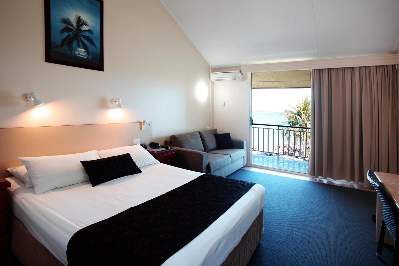 Gumlu QLD Accommodation Batemans Bay