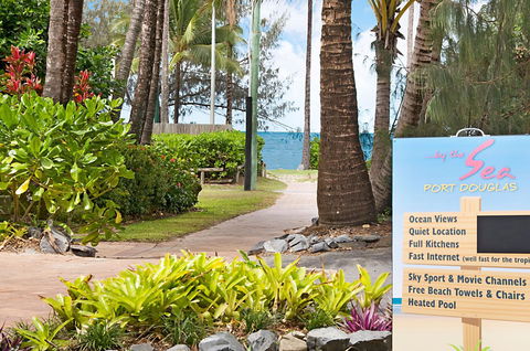 By The Sea Port Douglas - Accommodation Batemans Bay 26