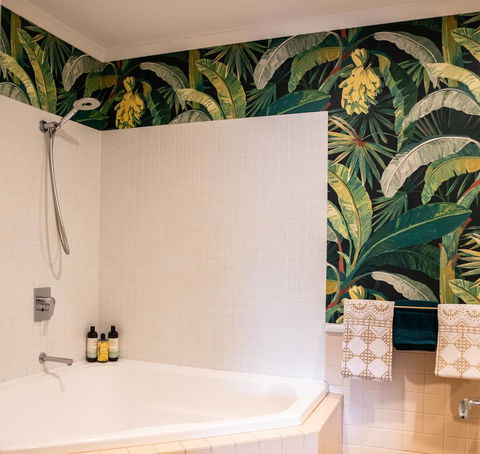 NOMAD - Luxe Apartment - Accommodation Batemans Bay 11