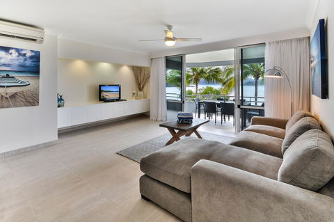 Frangipani 104 - Hamilton Island - Accommodation Batemans Bay 1