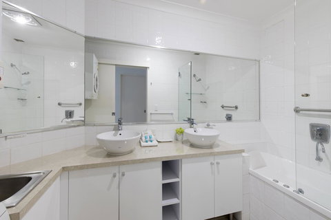 Noosa Shores Resort - Accommodation Batemans Bay 16