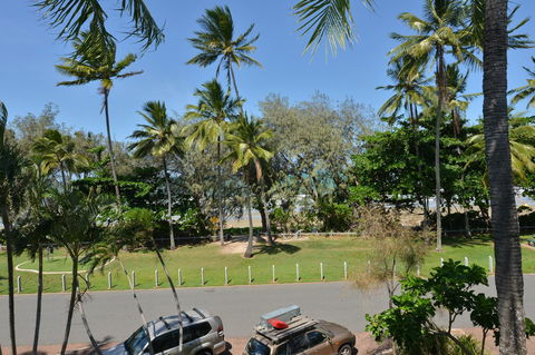 Seascape Holidays At Beachfront Terraces - Accommodation Batemans Bay 27