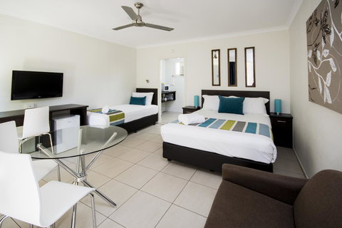 The Beach Motel Hervey Bay - Accommodation Batemans Bay 4