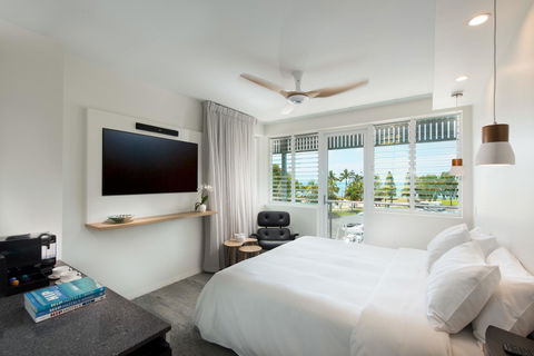 Heart Hotel And Gallery Whitsundays - Accommodation Batemans Bay 4