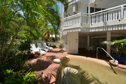 The White House Port Douglas - Accommodation Batemans Bay 19
