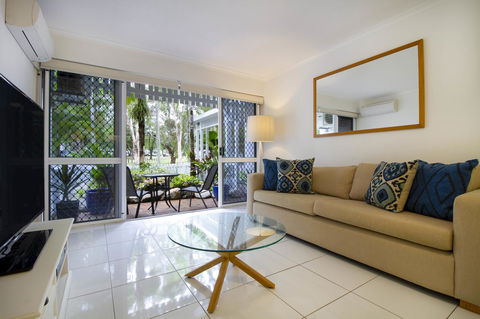 The White House Port Douglas - Accommodation Batemans Bay 3