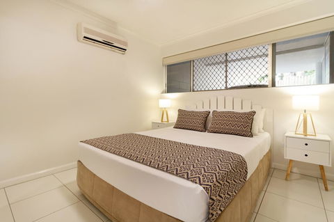 The White House Port Douglas - Accommodation Batemans Bay 8