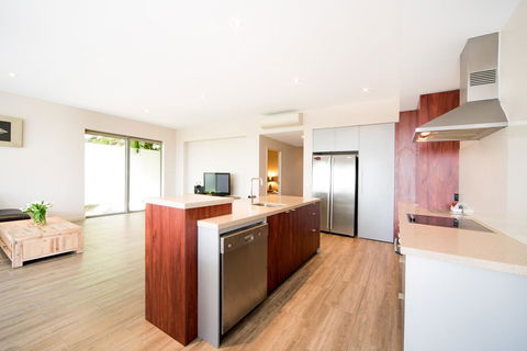 Whitsunday Reflections - Accommodation Batemans Bay 6