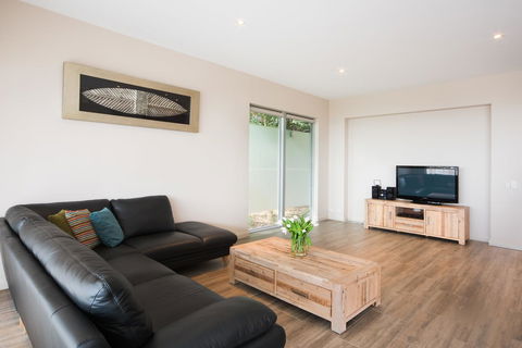 Whitsunday Reflections - Accommodation Batemans Bay 9