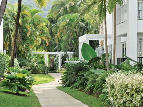 Palm Cove Paradise - Couples Spa Beach Getaway - Accommodation Batemans Bay 19