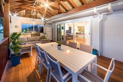 Whitsunday Luxury Homes - Accommodation Batemans Bay 1