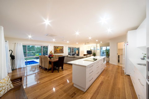 Whitsunday Luxury Homes - Accommodation Batemans Bay 5