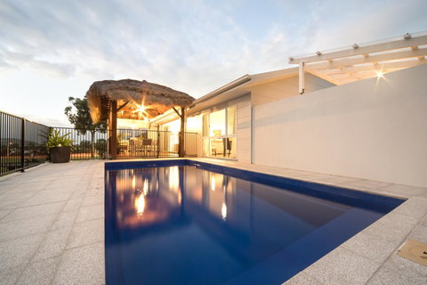 Whitsunday Luxury Homes - Accommodation Batemans Bay 0