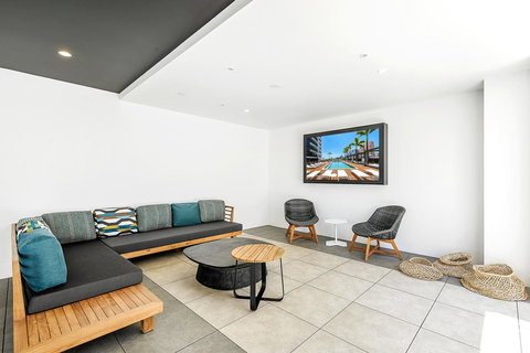 Qube Broadbeach - Accommodation Batemans Bay 22