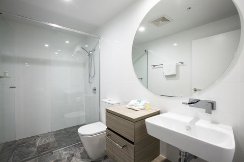 Qube Broadbeach - Accommodation Batemans Bay 39