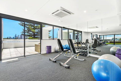 Qube Broadbeach - Accommodation Batemans Bay 32