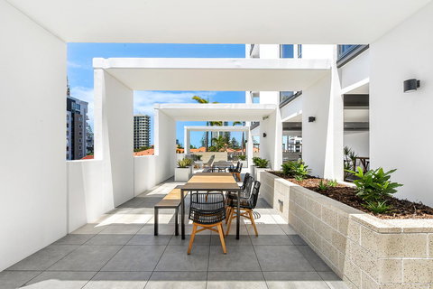 Qube Broadbeach - Accommodation Batemans Bay 21