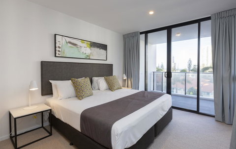 Qube Broadbeach - Accommodation Batemans Bay 40