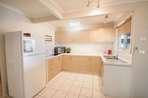 Airlie Apartments - Accommodation Batemans Bay 6