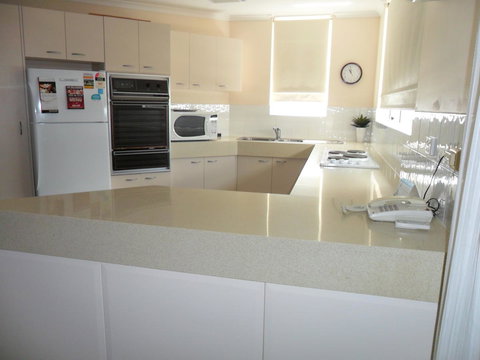 Grosvenor Beachfront Apartments Surfers Paradise - Accommodation Batemans Bay 15