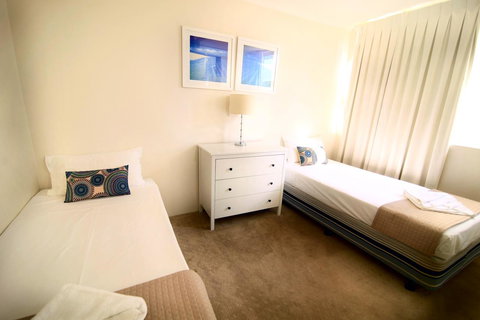 Grosvenor Beachfront Apartments Surfers Paradise - Accommodation Batemans Bay 35