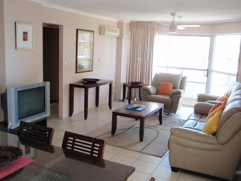 Grosvenor Beachfront Apartments Surfers Paradise - Accommodation Batemans Bay 21