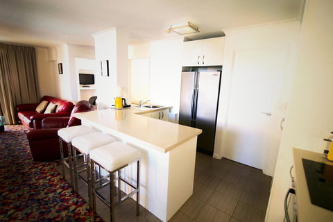 Grosvenor Beachfront Apartments Surfers Paradise - Accommodation Batemans Bay 4