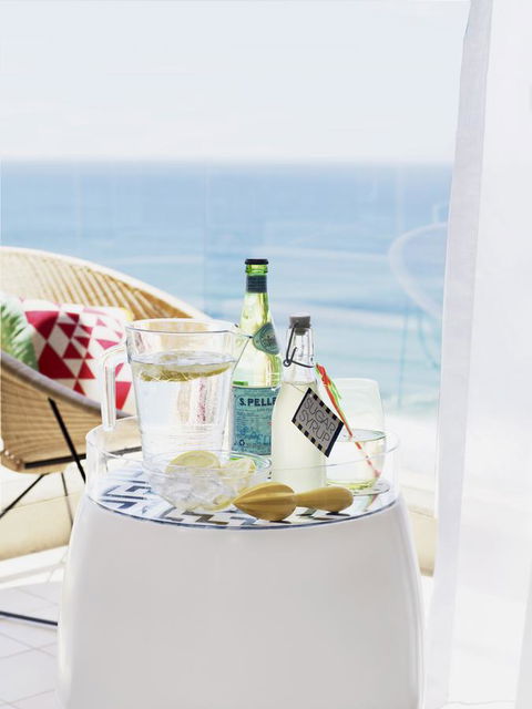 QT Gold Coast - Accommodation Batemans Bay 27