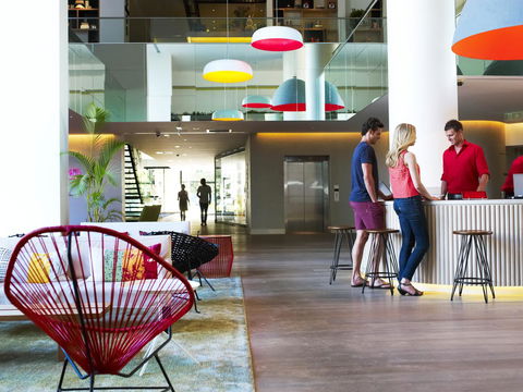 QT Gold Coast - Accommodation Batemans Bay 44