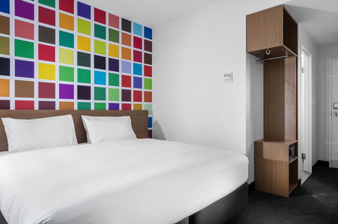 Ibis Styles Brisbane Elizabeth Street - Accommodation Batemans Bay 10