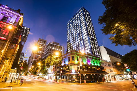 Ibis Styles Brisbane Elizabeth Street - Accommodation Batemans Bay 4