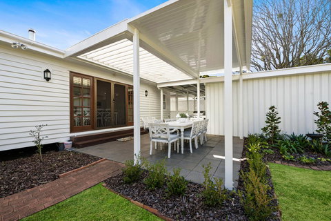 Frangipani House - Accommodation Batemans Bay 25
