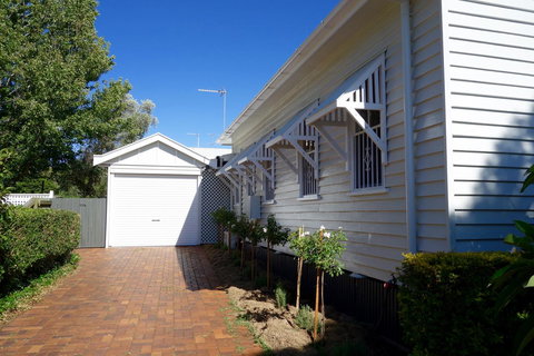 Frangipani House - Accommodation Batemans Bay 35