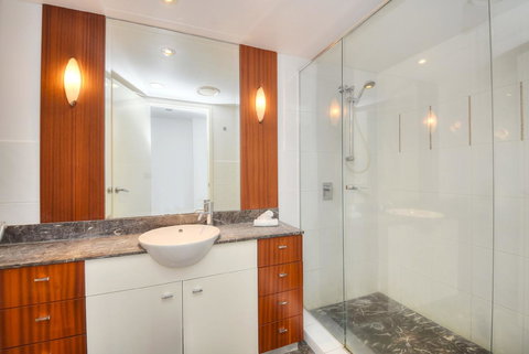 The Towers Of Chevron Renaissance - Holidays Gold Coast - Accommodation Batemans Bay 17