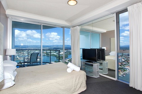 The Towers Of Chevron Renaissance - Holidays Gold Coast - Accommodation Batemans Bay 8