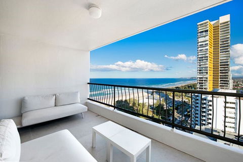 ULTIQA Beach Haven On Broadbeach - Accommodation Batemans Bay 1