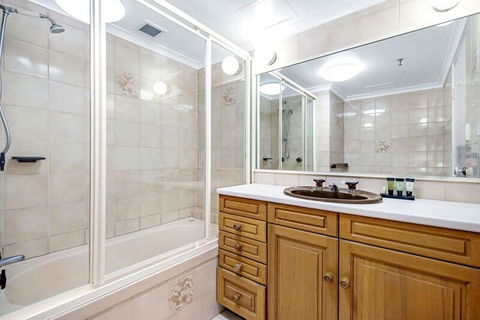 ULTIQA Beach Haven On Broadbeach - Accommodation Batemans Bay 39