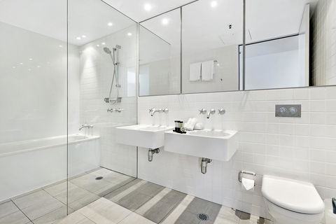 ULTIQA Air On Broadbeach - Accommodation Batemans Bay 30