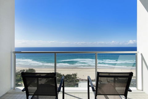 ULTIQA Air On Broadbeach - Accommodation Batemans Bay 12
