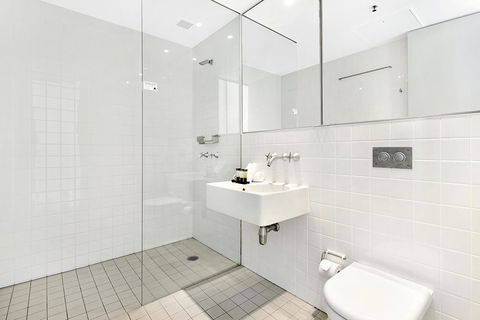 ULTIQA Air On Broadbeach - Accommodation Batemans Bay 23