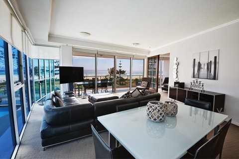 Reflection On The Sea - Accommodation Batemans Bay 40