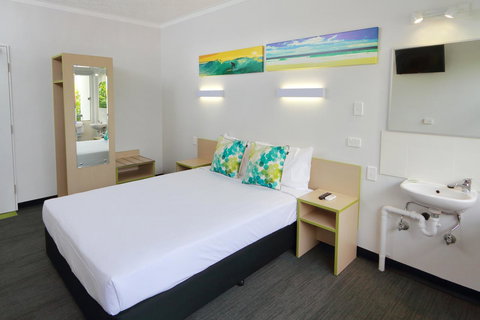 Palm Beach Hotel - Accommodation Batemans Bay 2